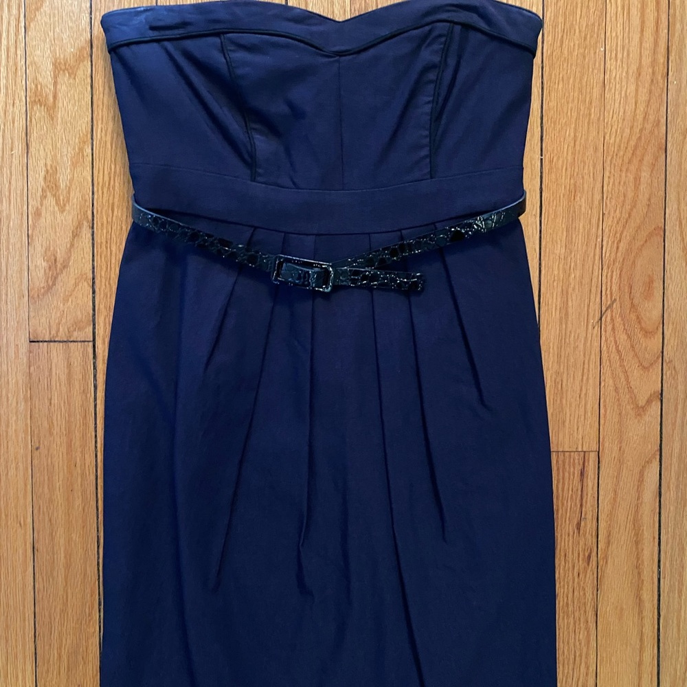 Cute Navy blue thigh length dress!